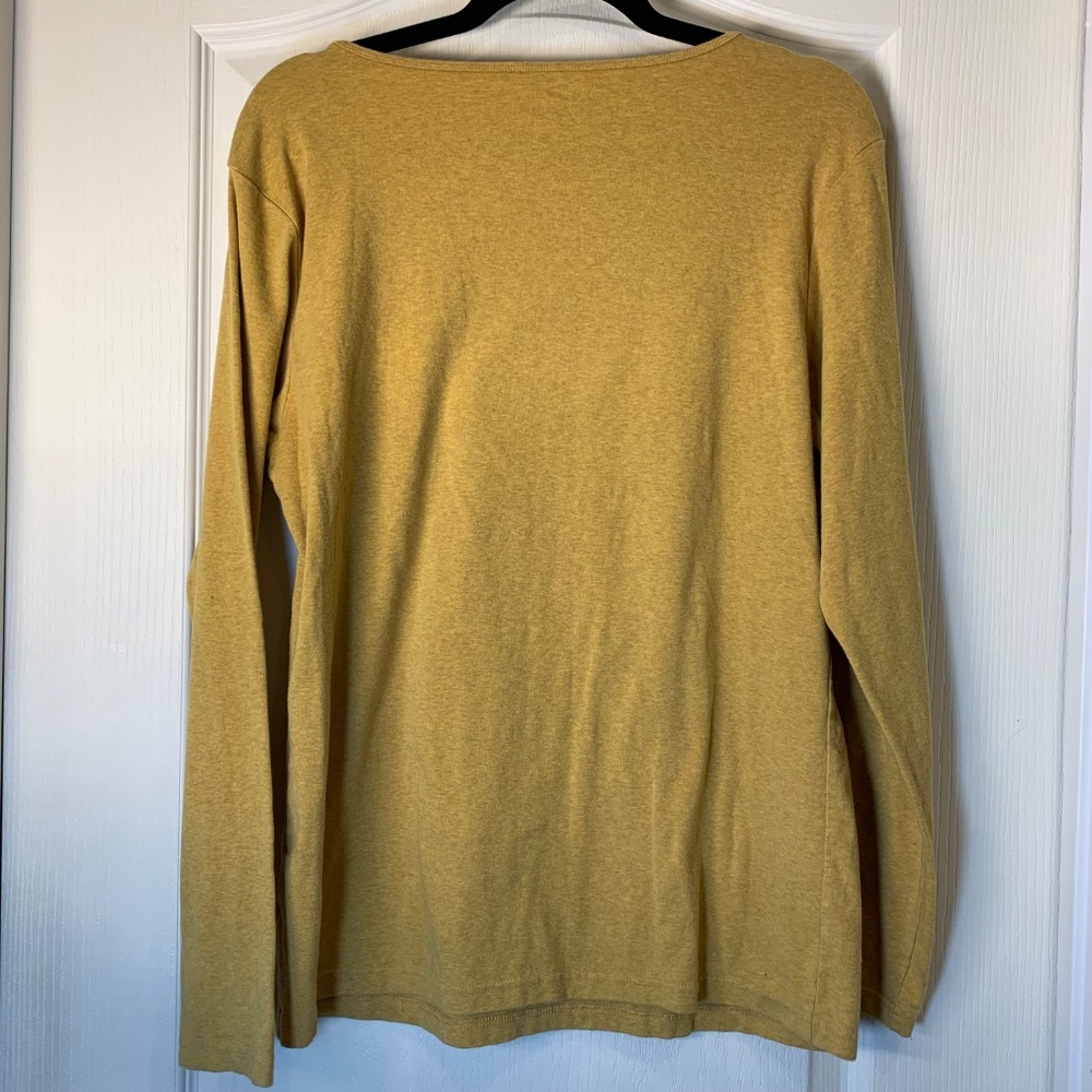 Ellen Tracy Mustard Long-Sleeve Women's Tee - Picture 2 of 7